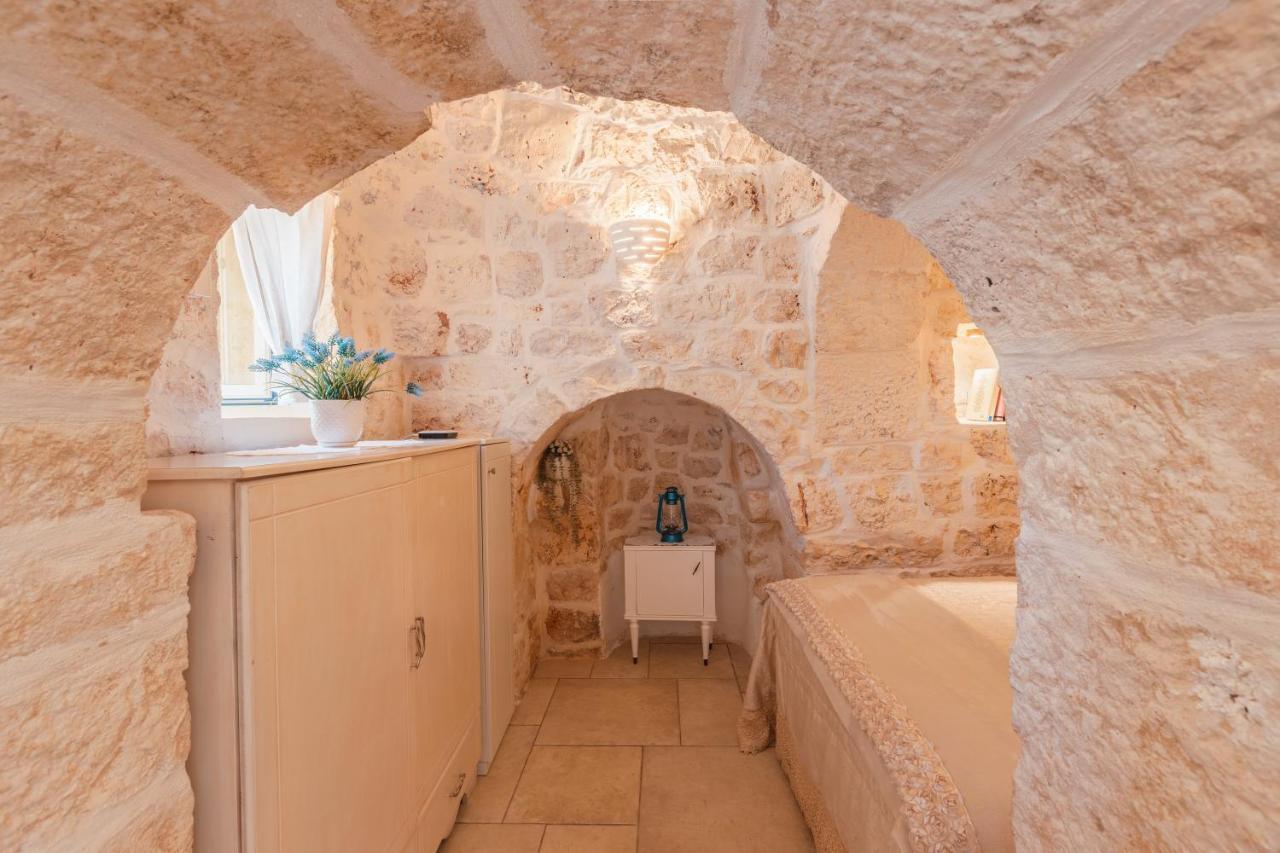 Trullo Milu Villa San Michele Salentino Bagian luar foto